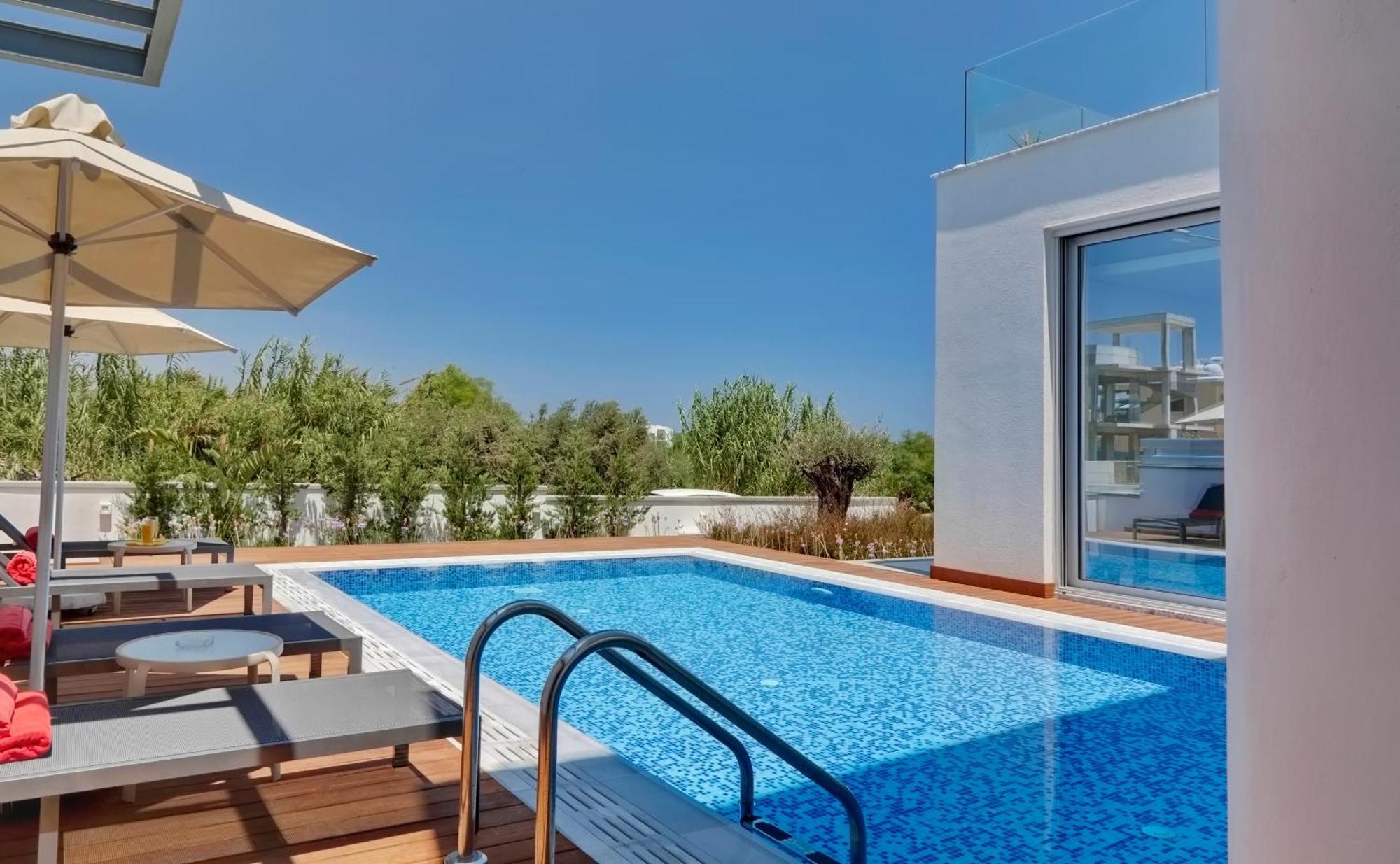Seaview Luxury Villa Jacuzzi & Pool! 2 Min Beach Protaras Exterior photo